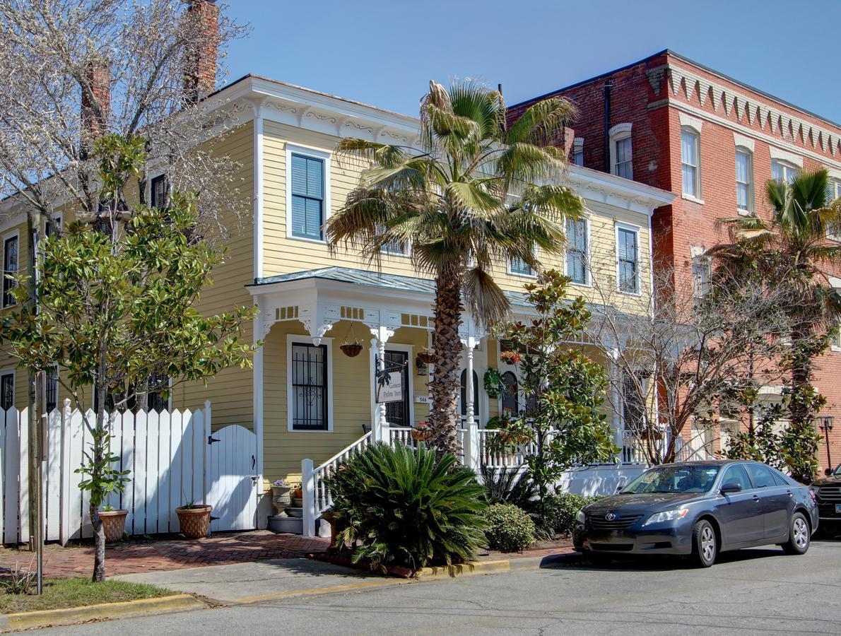 Green Palm Inn Savannah Exterior foto